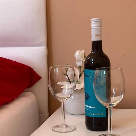 Esztergom Apartman Luaran gambar