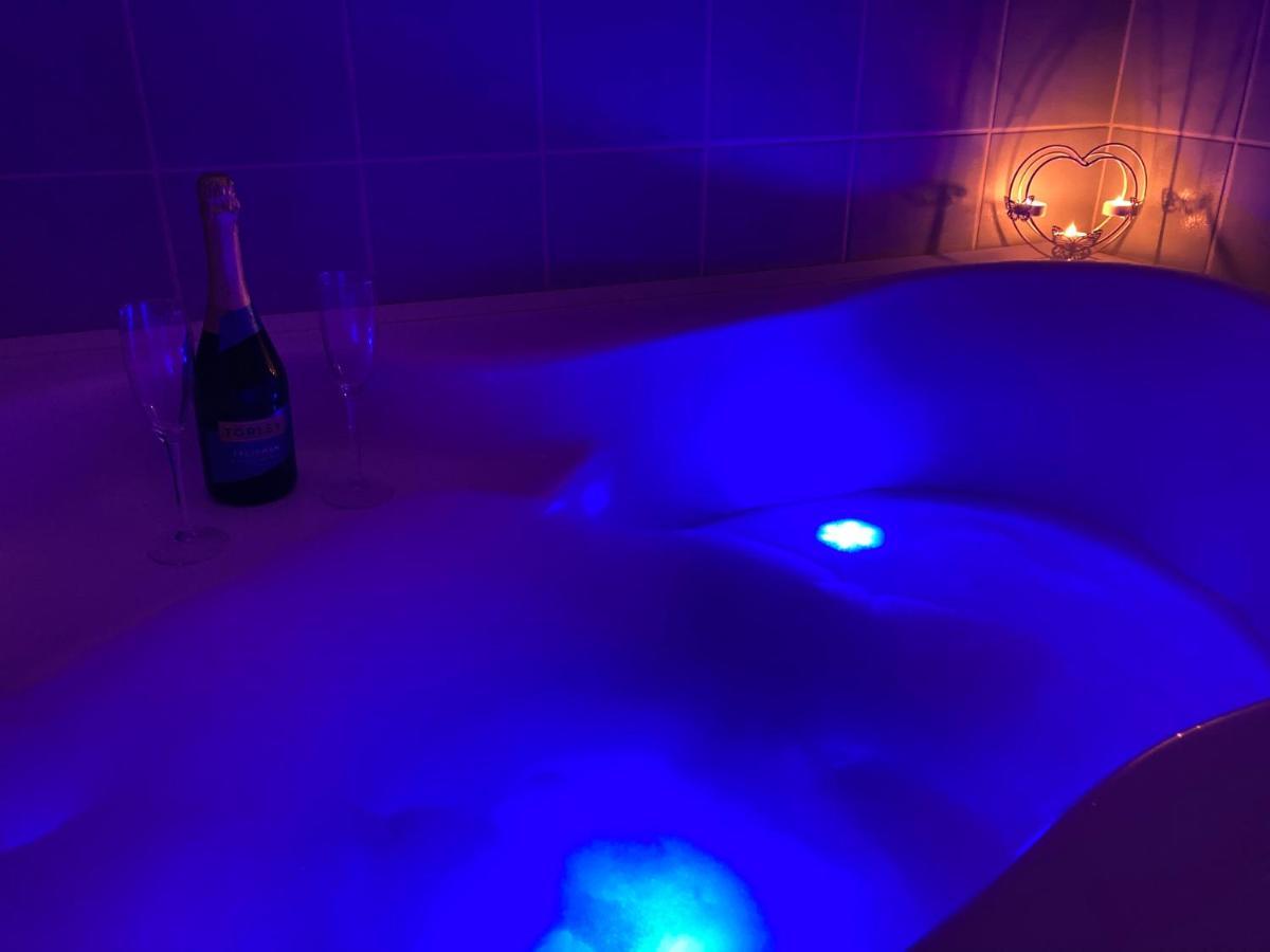 Esztergom Apartman Luaran gambar