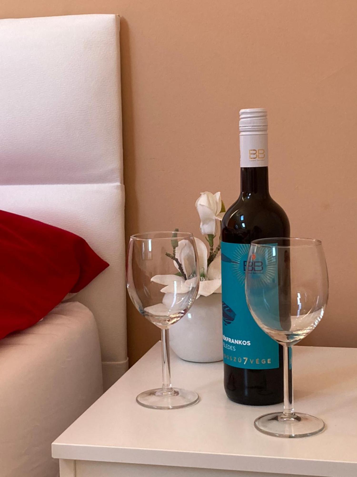 Esztergom Apartman Luaran gambar